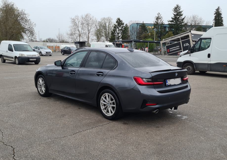 BMW serija 3 318d, fotografija 4