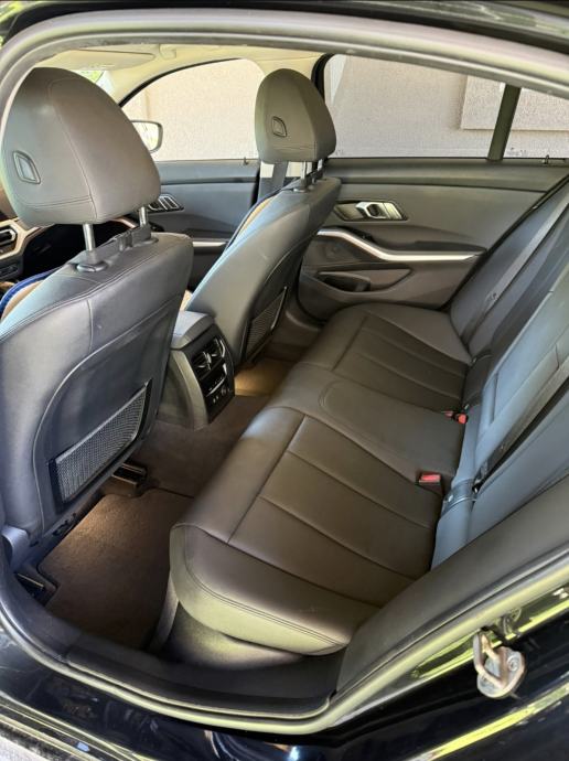 BMW serija 3 318d, fotografija 6
