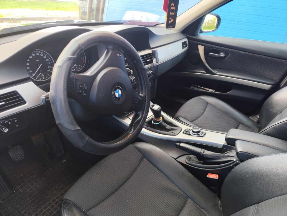 BMW serija 3 318d, fotografija 10