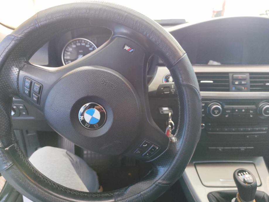 BMW serija 3 318d, fotografija 6