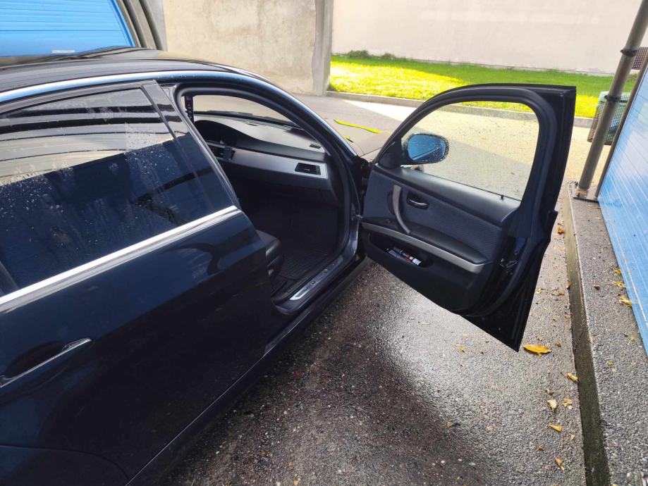 BMW serija 3 318d, fotografija 8
