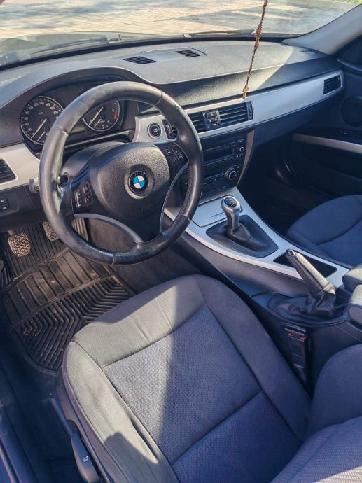 BMW serija 3 318d, fotografija 8