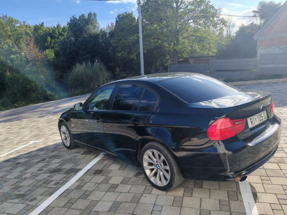BMW serija 3 318d, fotografija 6