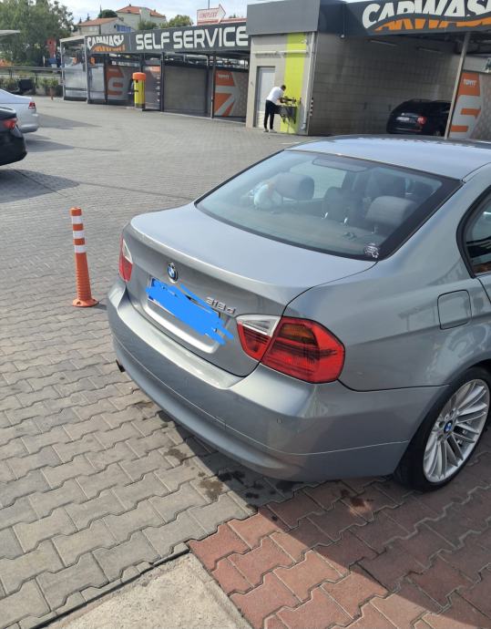 BMW serija 3 318d, fotografija 6