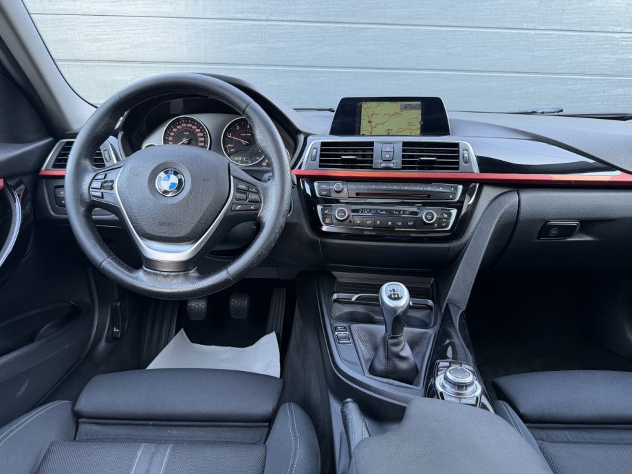 BMW serija 3 318d Sport LCI, LED, Šiber, Navi, 17” itd…, fotografija 12