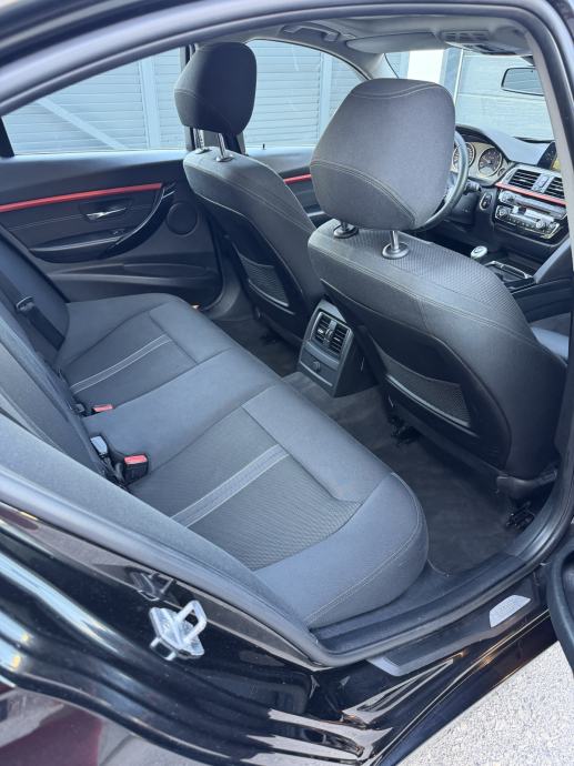 BMW serija 3 318d Sport LCI, LED, Šiber, Navi, 17” itd…, fotografija 15