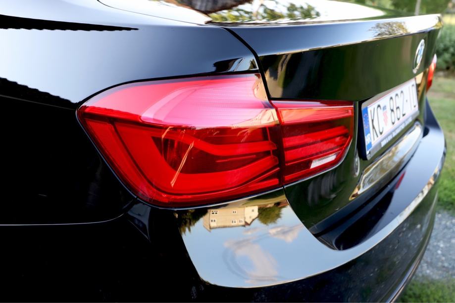BMW serija 3 318d Sport line, fotografija 14