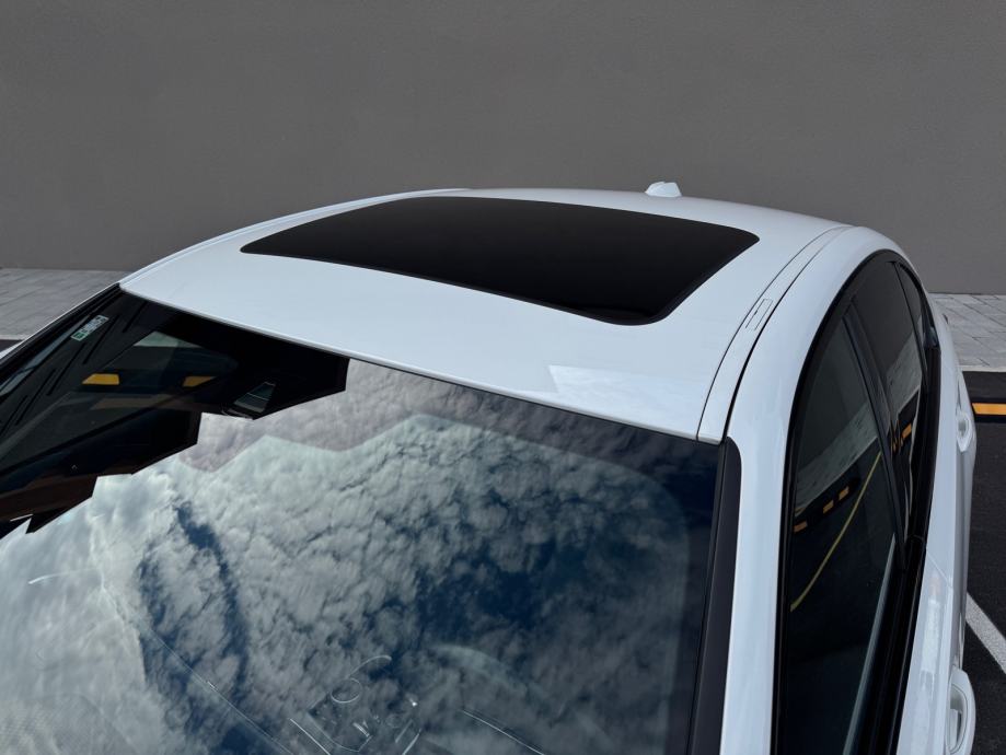 BMW serija 3 318i automatik 2022, fotografija 8