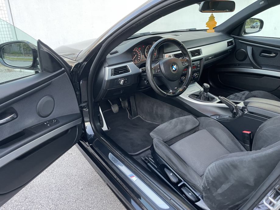 BMW SERIJA 3 318i COUPE •• M / PAKET •• KAO NOVA, FULL OPREMA, LCI ••, fotografija 13