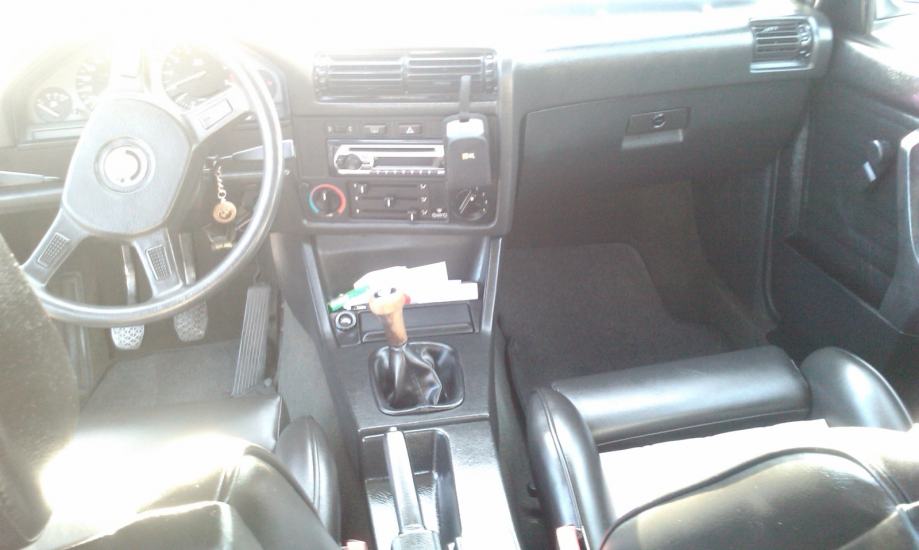 Bmw Serija 3 318i 1989 God