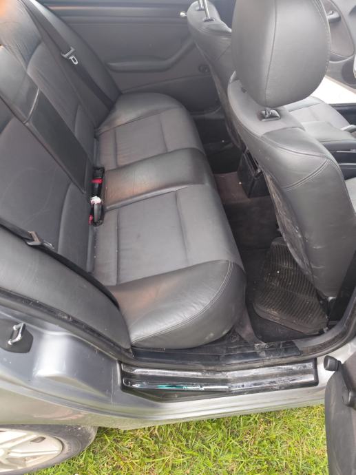 BMW serija 3 318i, fotografija 10