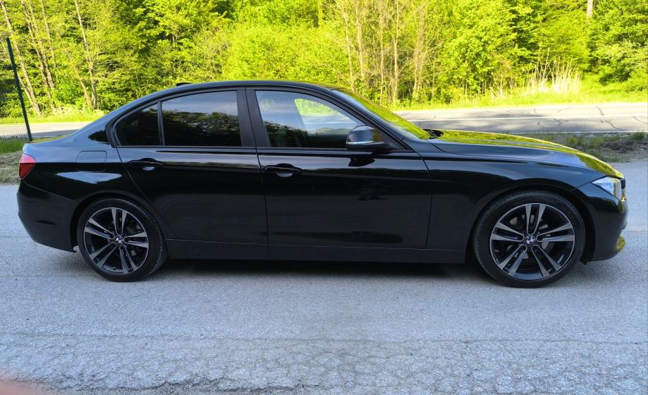 BMW 320d LCI, automatik, veliki servis, fotografija 8