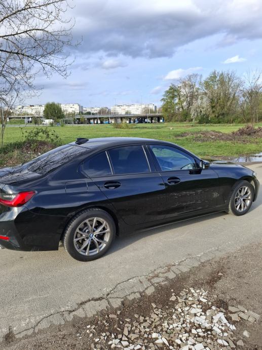 BMW serija 3 320d 140kw Sportline automatik. Vlasnik sam od 2023 god., fotografija 8