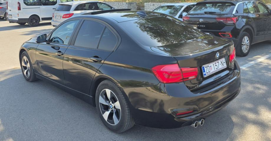 BMW Serije 3 320d xDrive, fotografija 7