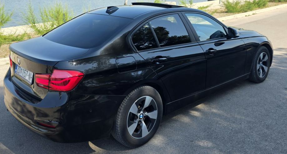 BMW Serije 3 320d xDrive, fotografija 9