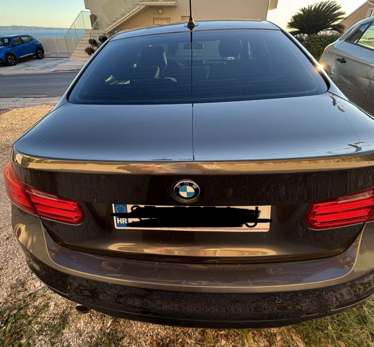 BMW serija 3 320d automatik, fotografija 4