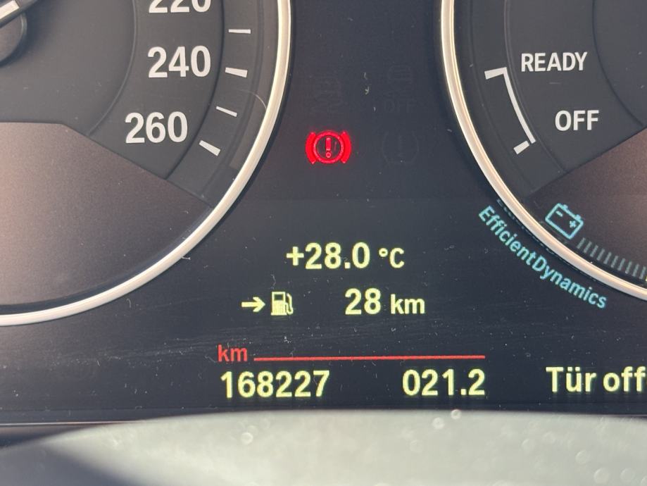 BMW serija 3 320d automatik, fotografija 8