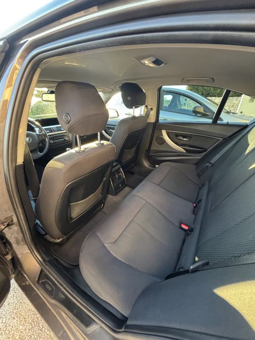 BMW serija 3 320d automatik, fotografija 3