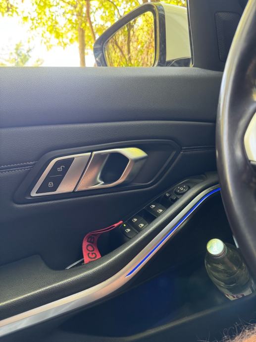 BMW serija 3 320d automatik, fotografija 9