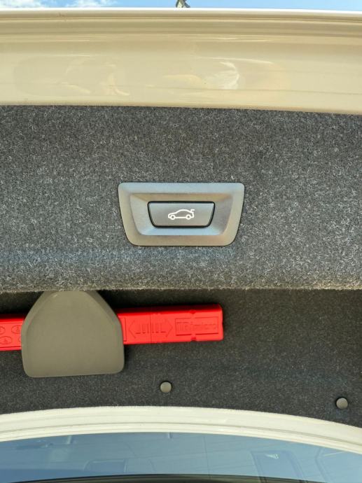 BMW serija 3 320d, fotografija 13