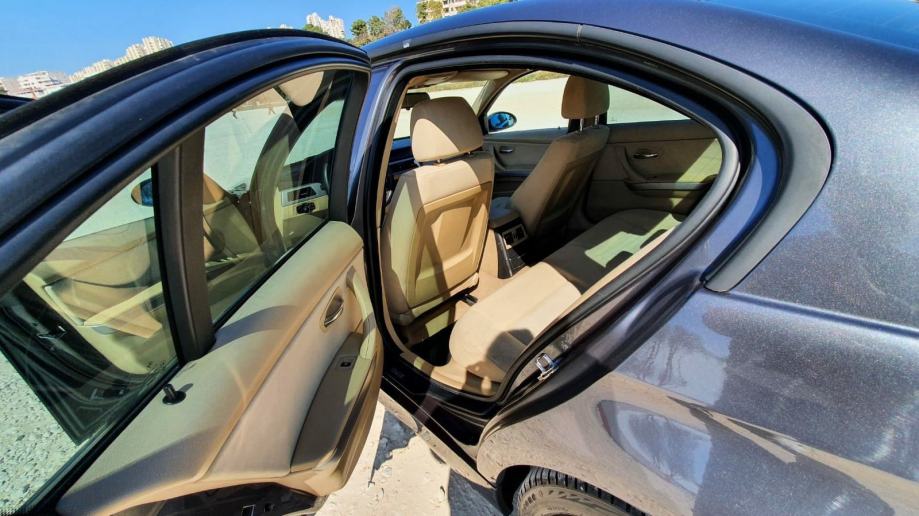 BMW serija 3 320d, fotografija 8
