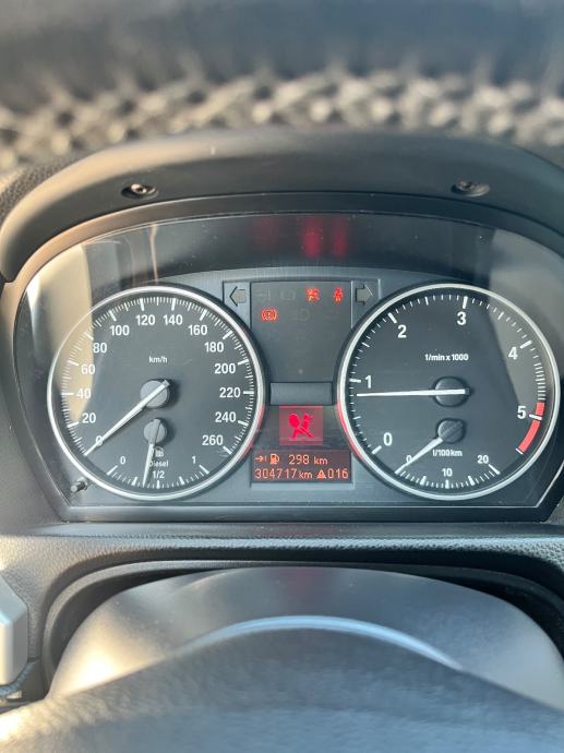 BMW serija 3 320d, fotografija 9