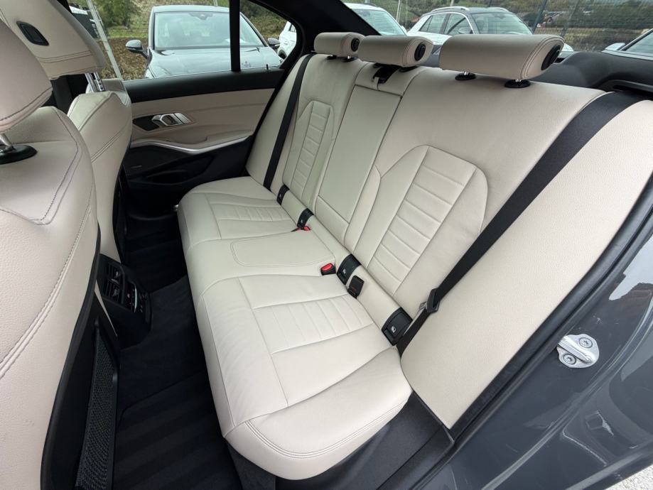 BMW serija 3 320d *xDrive* *FULL OPREMA!* Laser Šiber Head Up Servisna, fotografija 16