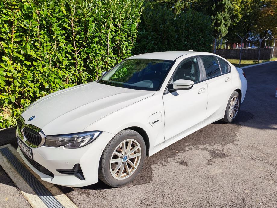 BMW serija 3 320e 2022, fotografija 4