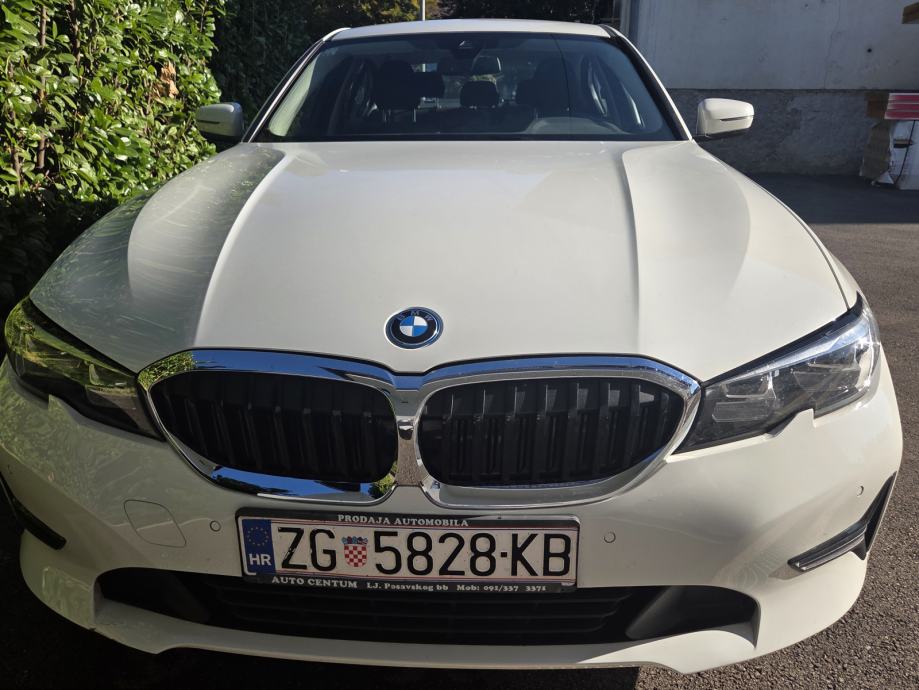 BMW serija 3 320e 2022, fotografija 5