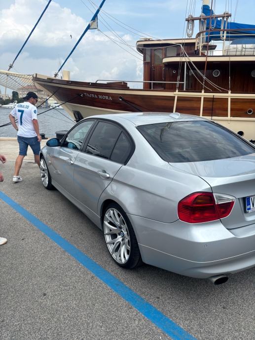BMW serija 3 320i automatik, fotografija 4