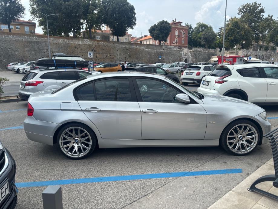 BMW serija 3 320i automatik, fotografija 7