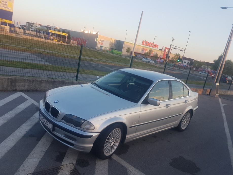 BMW serija 3 330d *REG 1GOD* -zamjena-