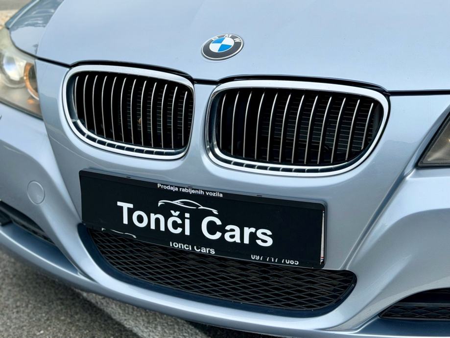 BMW SERIJA 3 330D TOURING * X- DRIVE * 245KS * AUTOMATIC * SERVISNA *, fotografija 20