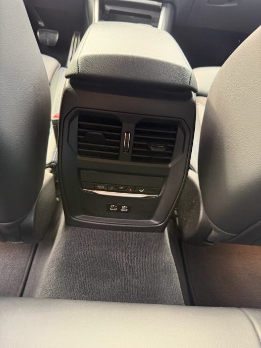 BMW serija 3 330e, M-paket , Redizajn , Topp stanje , 39.999€, fotografija 18