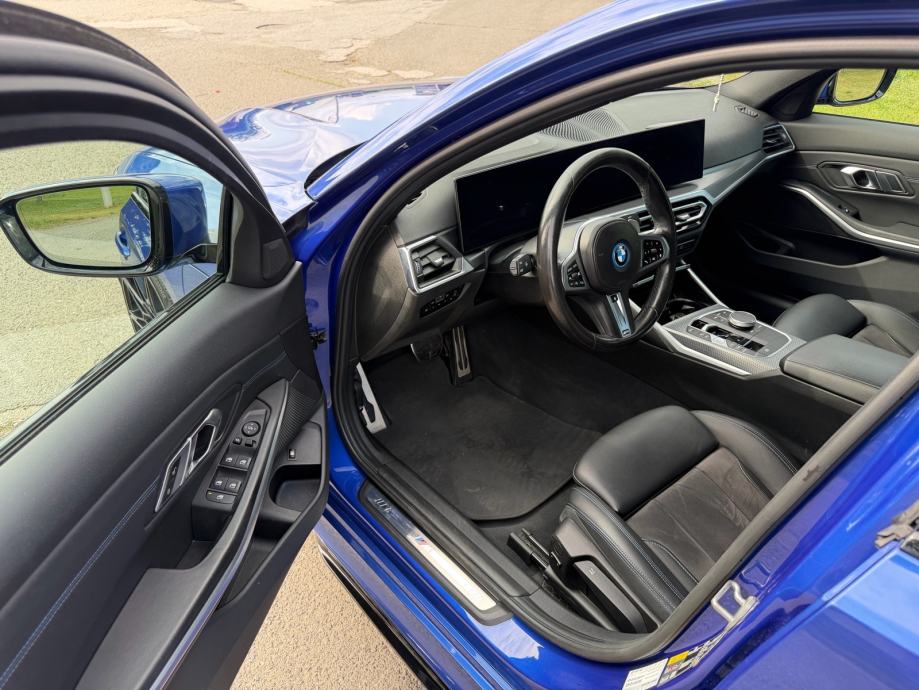 BMW serija 3 330e, M-paket , Redizajn , Topp stanje , 39.999€, fotografija 11