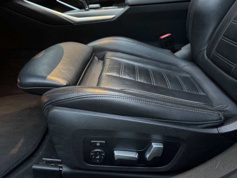 BMW serija 3 330e// M- paket //, fotografija 12