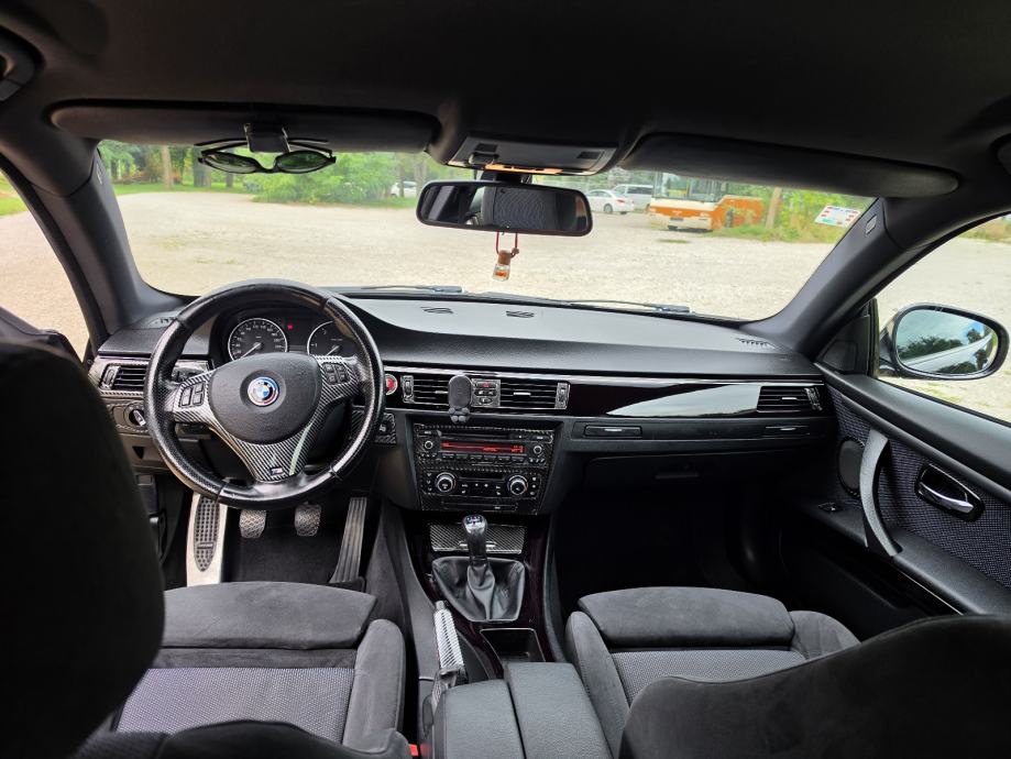 BMW serija 3 Coupe 320d, fotografija 9
