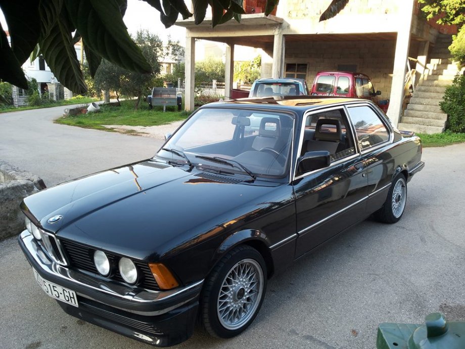 BMW serija 3 Coupe E21 323