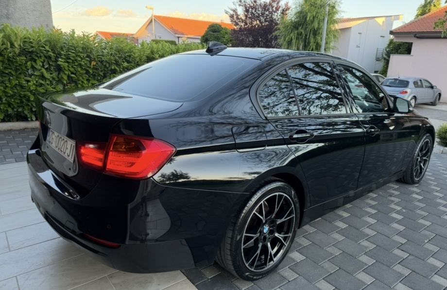 BMW serija 3 - F30 - 318d 320d (318 320), fotografija 7