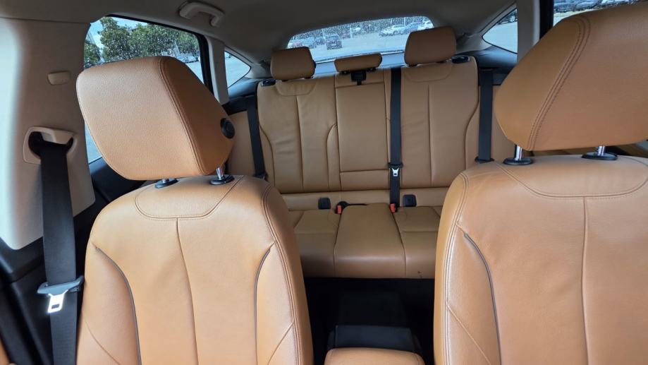 BMW serija 3 Gran Turismo 320d xDrive, Luxury, automatik, fotografija 13