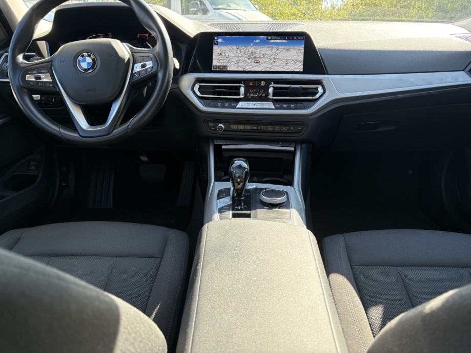 BMW serija 3 Touring 318d automatik - AKCIJA, fotografija 3