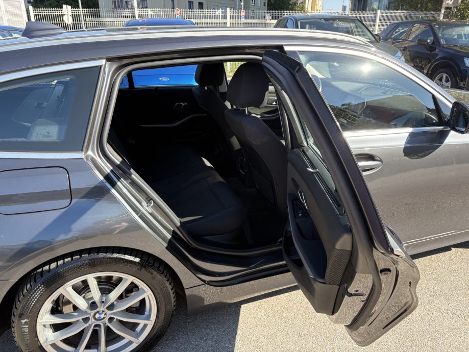 BMW serija 3 Touring 318d automatik - AKCIJA, fotografija 8