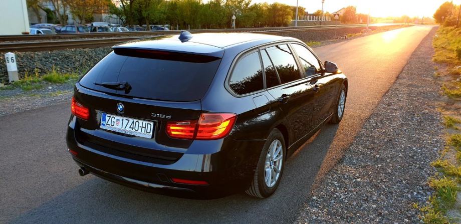 Bmw 318d 2021