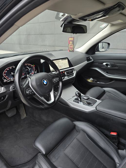 BMW serija 3 318d REG GOD DANA, full oprema, virtual, automatik, koža, fotografija 8