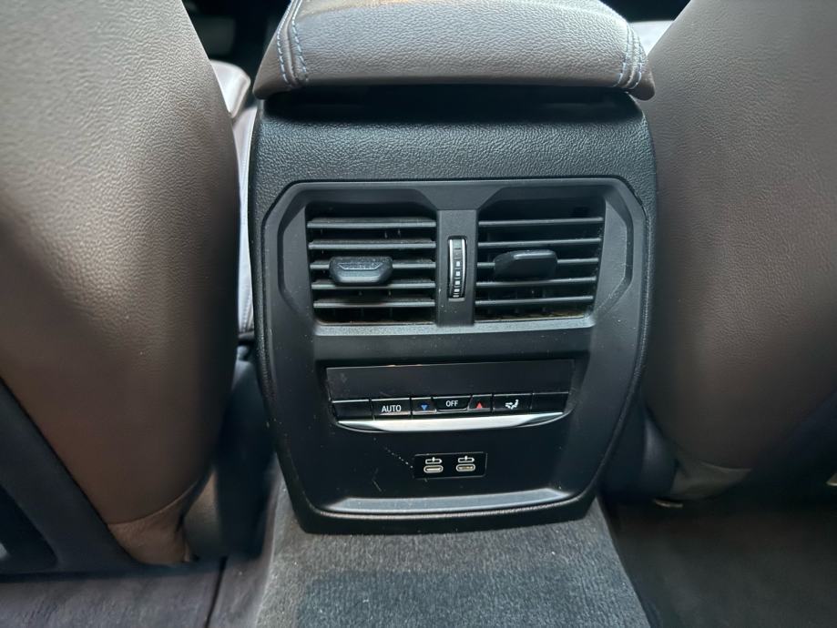 BMW serija 3 Touring 318d automatik, fotografija 17