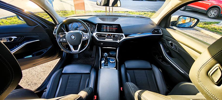 BMW serija 3 Touring 318d automatik, fotografija 10