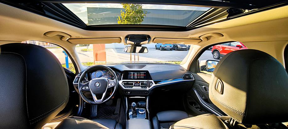 BMW serija 3 Touring 318d automatik, fotografija 9