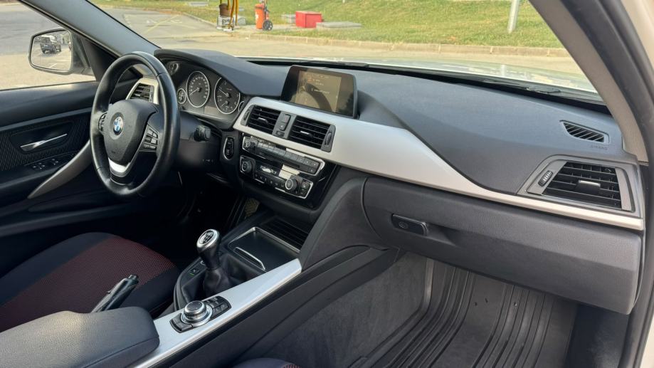 BMW serija 3 Touring 318d LCI - Navi, grj. sjedala, Temp, Kamera, fotografija 11