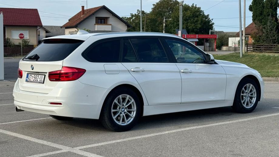 BMW serija 3 Touring 318d LCI - Navi, grj. sjedala, Temp, Kamera, fotografija 4