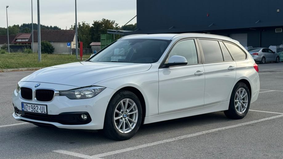 BMW serija 3 Touring 318d LCI - Navi, grj. sjedala, Temp, Kamera, fotografija 3